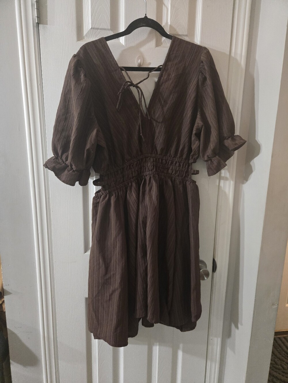 Nwt 2x summer dress with side cutouts - Picture 5 of 5